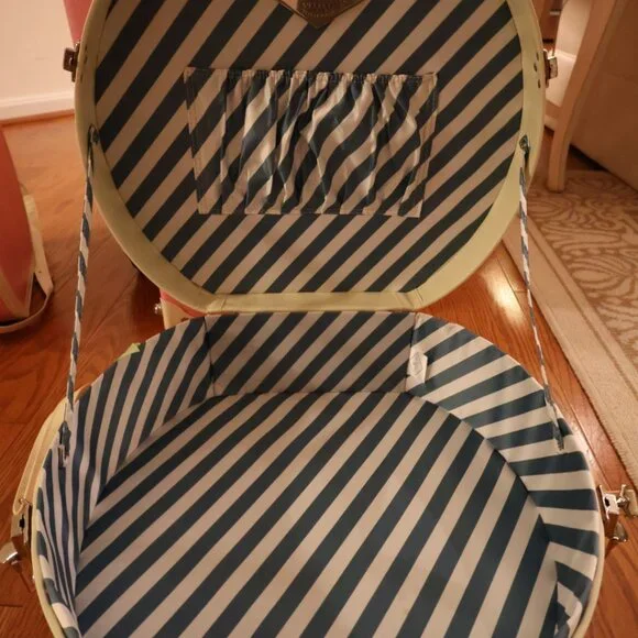 4-Piece Steamline Luggage Set, Large suitcase, carryon suitcase,  two hatboxes - Picture 8 of 16